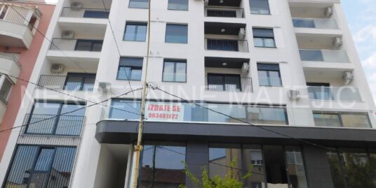 IZDAVANJE STAN CENTAR LUX NOVOGRADNJA 44M2, 2. SPRAT, PARKING-ZA POSLOVNI PROSTOR–350 EUR