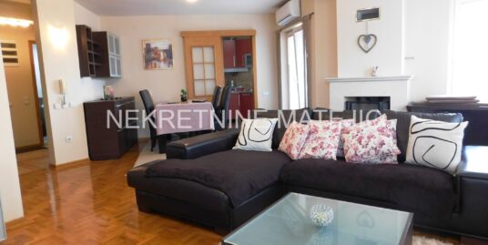 IZDAVANJE STAN 4.0-102M2-LUX NAMEŠTEN, CENTAR, SA GARAŽOM, 2. SPRAT–800 E+ DEPOZIT