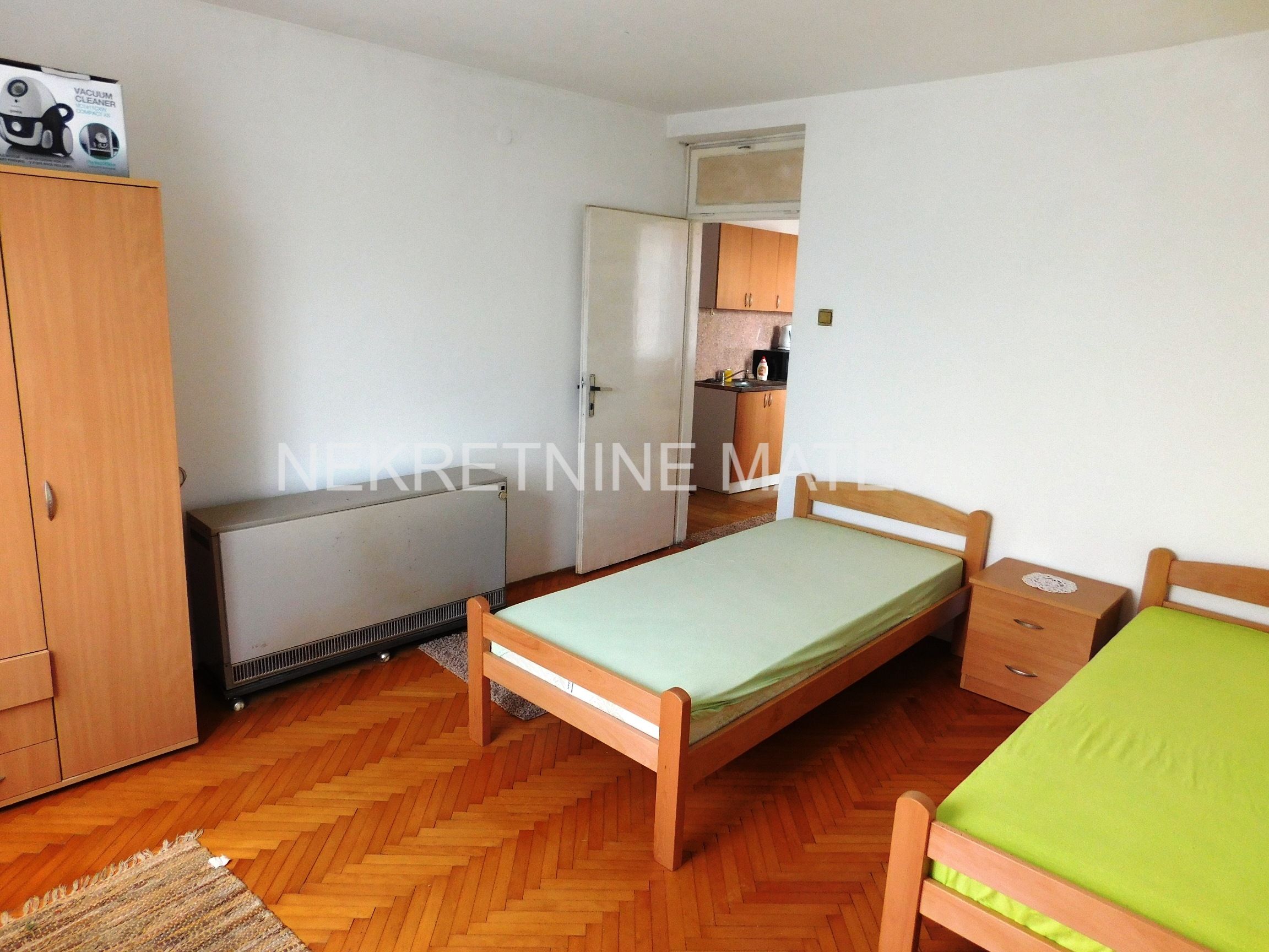 IZDAVANJE JEDNOIPOSOBAN STAN 37M2 VAŠARIŠTE, TA,—200 E