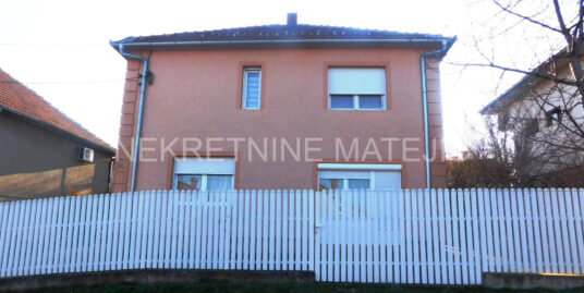 KUĆA BRESNICA 140M2+ 4 ARA–180.000 E