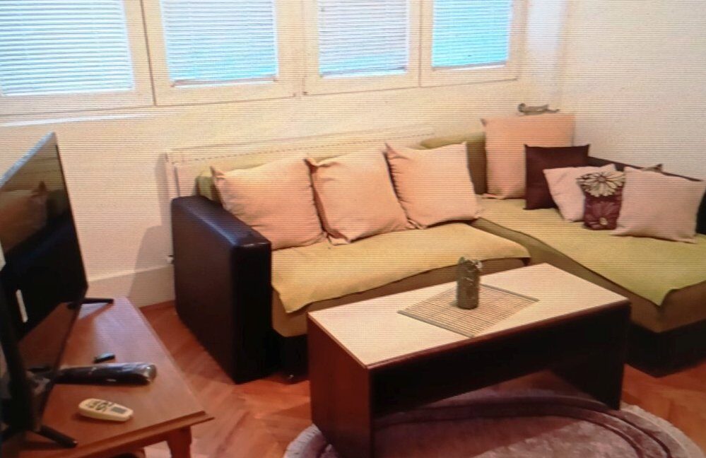 IMG-bd2d08347971fd568e63f9e03b27daae-V