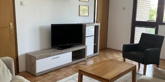 STAN, CENTAR, MAGLIĆKA, 60 M2, DRUGI SPRAT, UKNJIŽEN, CENA – 120.000 E
